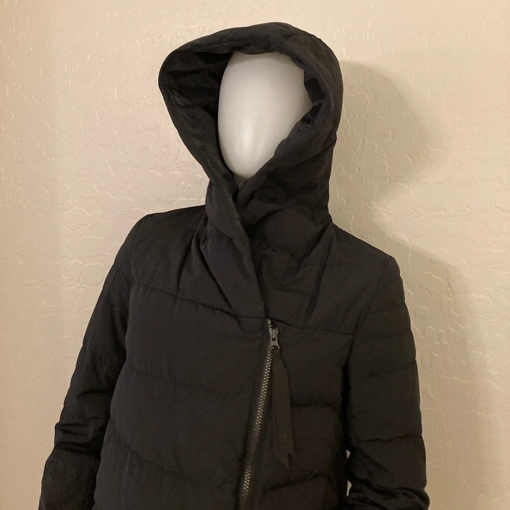 Lululemon Puffy Blanket Jacket Black Size 8
